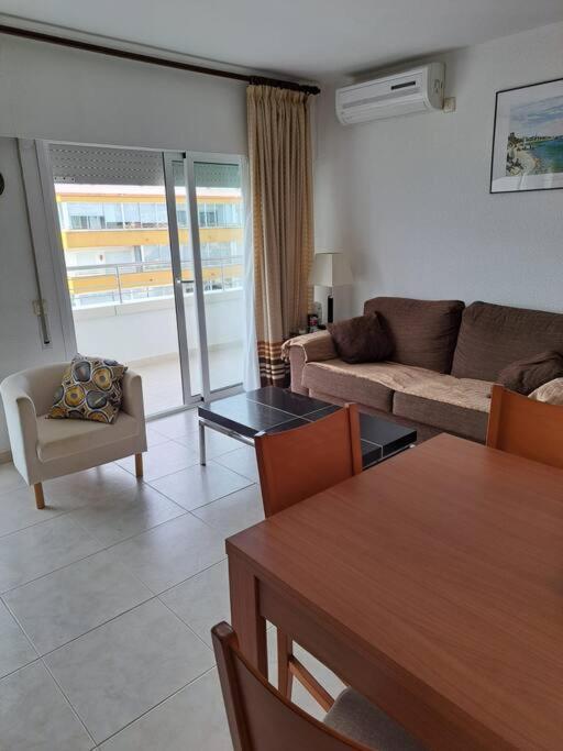 Holiday Center Apartamento Vistas Mar, Acceso Directo Playa Y Piscina 罗萨斯 外观 照片