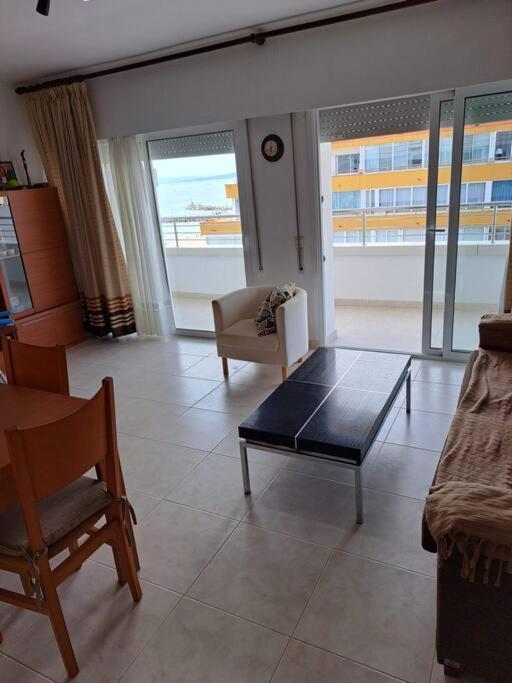 Holiday Center Apartamento Vistas Mar, Acceso Directo Playa Y Piscina 罗萨斯 外观 照片