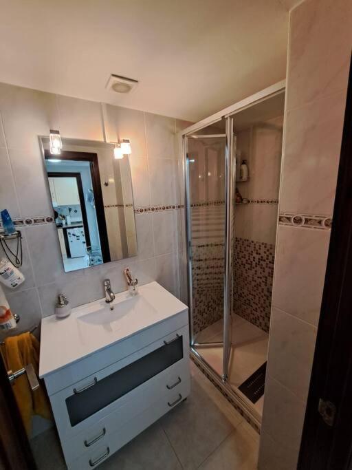 Holiday Center Apartamento Vistas Mar, Acceso Directo Playa Y Piscina 罗萨斯 外观 照片